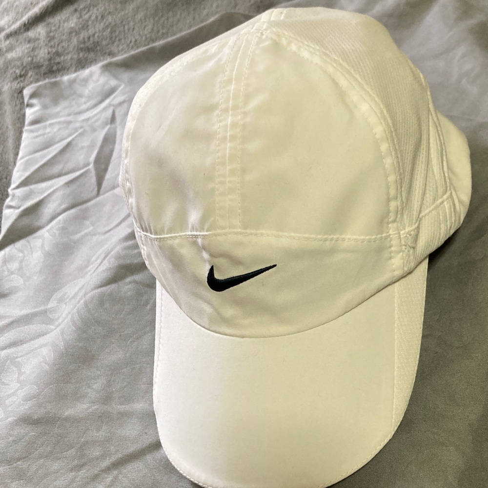 Nike Classic White Hat